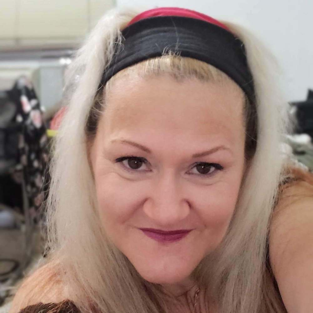 Meet your Posher, Cathie